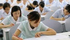 衣橱整理地板打蜡